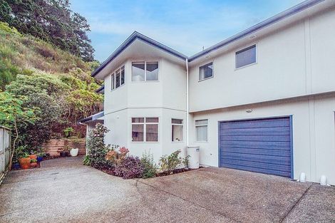Photo of property in 10a Chippenham Grove, Churton Park, Wellington, 6037