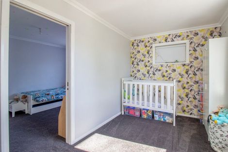 Photo of property in 9 King Street, Carterton, 5713