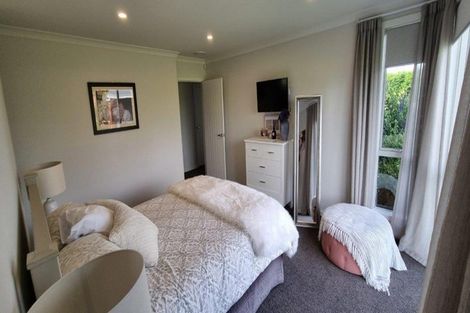 Photo of property in 9 Waipuna Grove, Levin, 5571