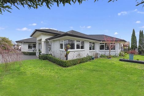 Photo of property in 2 Redhaven Place, Bethlehem, Tauranga, 3110