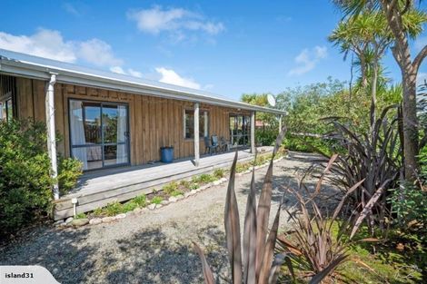 Photo of property in 31 Ngahue Crescent, Carters Beach, Westport, 7825