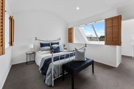 Photo of property in Fernhill Flats, 5/324 The Terrace, Te Aro, Wellington, 6011