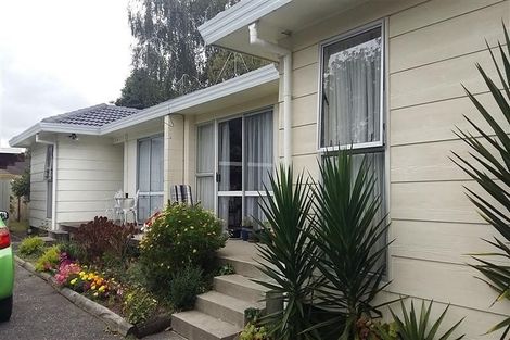 Photo of property in 2/11 Sharivari Place, Conifer Grove, Takanini, 2112