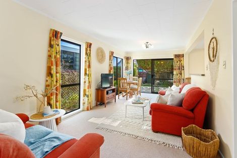 Photo of property in 27 Waimea Road, Waikanae Beach, Waikanae, 5036