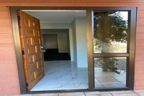 Photo of property in 2 Aspiring Avenue, Clover Park, Auckland, 2019