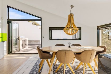 Photo of property in 21 Whareora Terrace, Cashmere, Christchurch, 8022