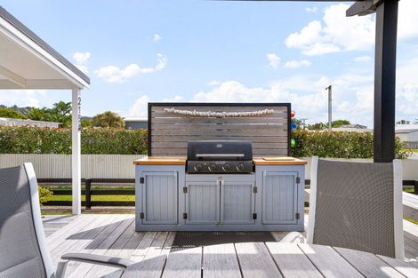 Photo of property in 215a Kiwi Road, Whangamata, 3620