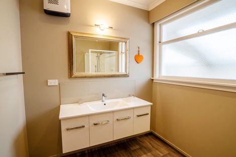 Photo of property in 21 Kenilworth Road, Oamaru North, Oamaru, 9400