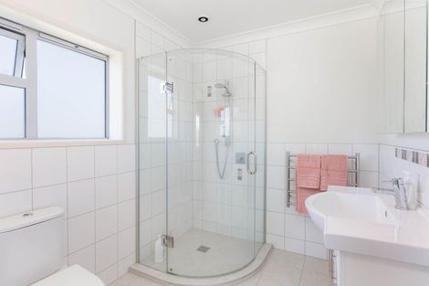 Photo of property in 13 Pokaka Crescent, Wharewaka, Taupo, 3330