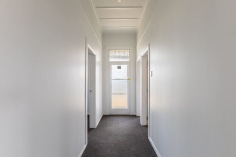 Photo of property in 42 Tennyson Street, Dannevirke, 4930