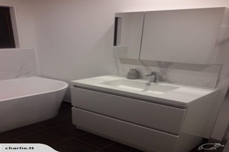 Photo of property in 10 Gardone Terrace, Conifer Grove, Takanini, 2112