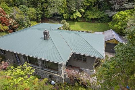 Photo of property in 496 Stokes Valley Road, Stokes Valley, Lower Hutt, 5019