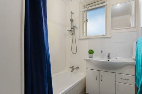 Photo of property in 18 Surrey Grove, Parkvale, Tauranga, 3112