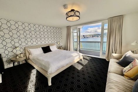 Photo of property in 322 Oriental Parade, Oriental Bay, Wellington, 6011