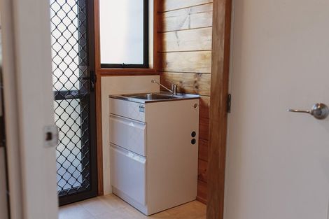 Photo of property in 6 Gates Road, Waikanae Beach, Waikanae, 5036