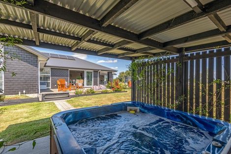 Photo of property in 541 Stoney Creek Road, Kelvin Grove, Palmerston North, 4470