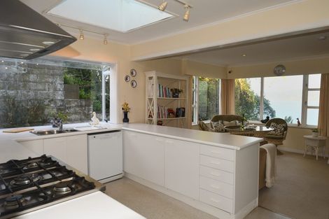 Photo of property in 108 Seatoun Heights Road, Seatoun, Wellington, 6022