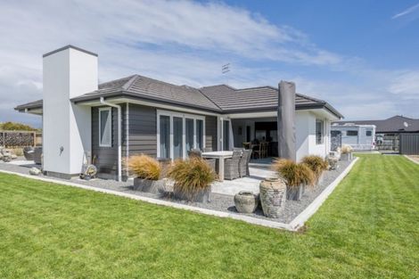 Photo of property in 2 Kilsby Place, Levin, 5510