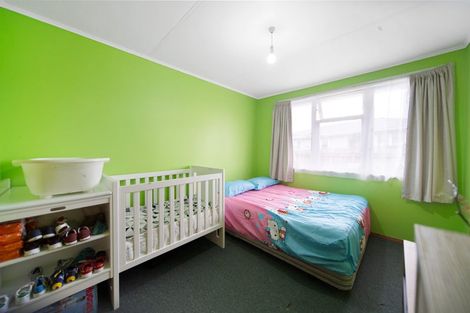 Photo of property in 33 Convair Crescent, Mangere, Auckland, 2022