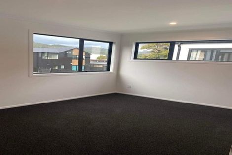 Photo of property in 17 Castletown Street, Wallaceville, Upper Hutt, 5018
