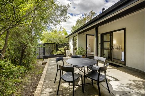 Photo of property in 34 James Cook Street, Havelock North, 4130