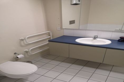 Photo of property in 21 Cambridge Terrace, Christchurch Central, Christchurch, 8013