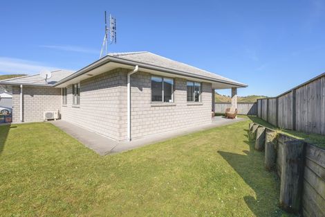 Photo of property in 1 Antrim Glade, Welcome Bay, Tauranga, 3175