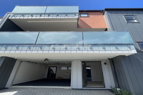 Photo of property in 20b Gilliam Street, New Lynn, Auckland, 0600