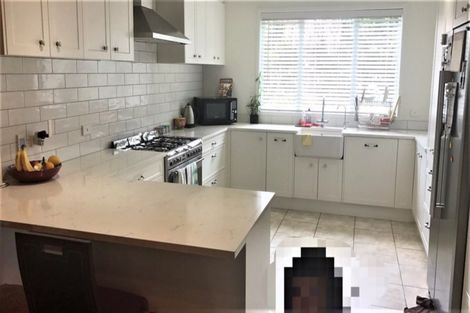 Photo of property in 263 Old North Road, Kumeu, 0892