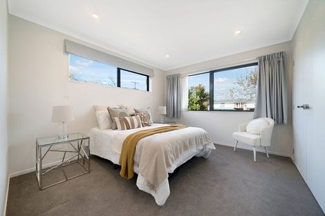 Photo of property in 439a West Coast Road, Glen Eden, Auckland, 0602