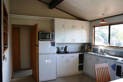Photo of property in 37 Seddon Street, Waikanae, 5036