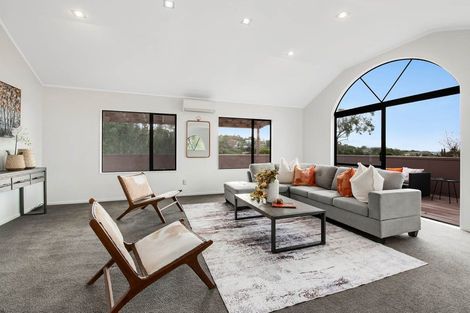 Photo of property in 2/13 Greenridge Court, Glenfield, Auckland, 0629