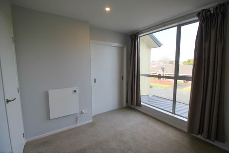 Photo of property in 26/11 Ray Small Drive, Papakura, 2110