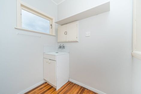 Photo of property in 19 Buick Crescent, Awapuni, Palmerston North, 4412
