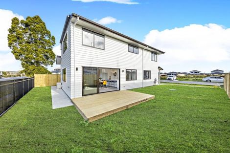 Photo of property in 33 Sapwood Crescent, Takanini, 2110