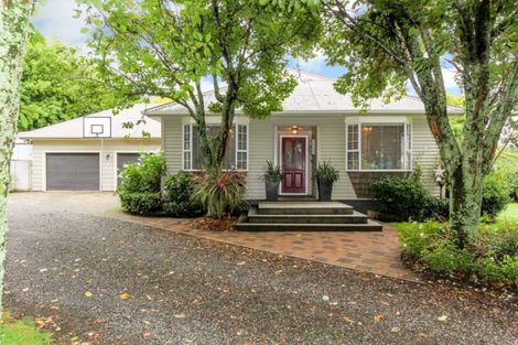 Photo of property in 1066 Egmont Road, Egmont Village, New Plymouth, 4372