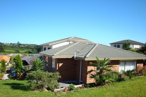 Photo of property in 25 Chadlington Avenue, Henderson, Auckland, 0612