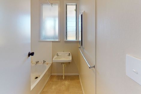 Photo of property in 60-62 Titoki Street, Castlecliff, Whanganui, 4501