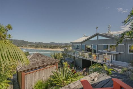 Photo of property in 22 Tairua Terrace, Tairua, 3508