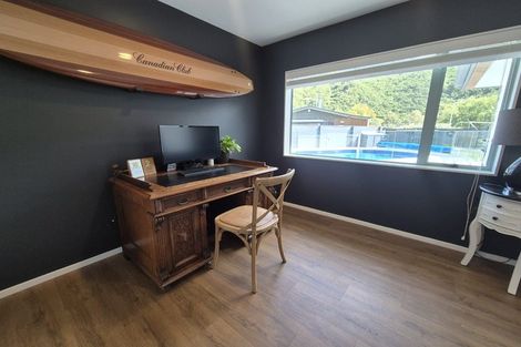 Photo of property in 4 Mara Place, Waikawa, Picton, 7220