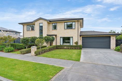 Photo of property in 41 Pentonville Close, Westmorland, Christchurch, 8025
