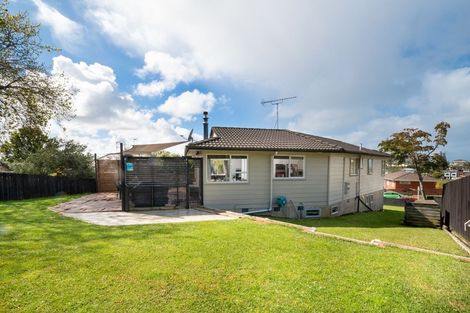 Photo of property in 67 Reynella Drive, Massey, Auckland, 0614