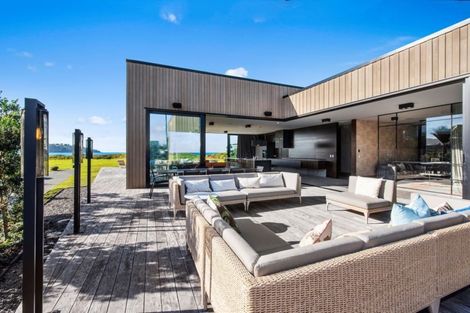 Photo of property in 51 Kewai Street, Omaha, 0986