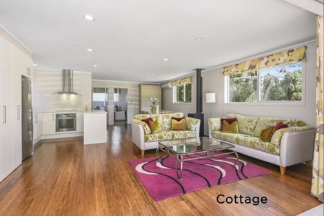 Photo of property in 17 Brookvale Lane, Taupaki, Henderson, 0782