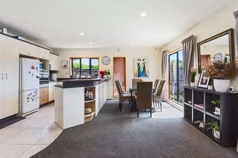 Photo of property in 1/111 Lincoln Road, Addington, Christchurch, 8024