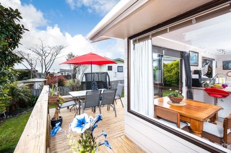 Photo of property in 1 Iris Street, Snells Beach, 0920