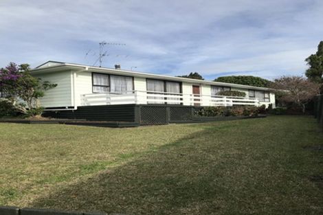 Photo of property in 5 Mataura Place, Clover Park, Auckland, 2019