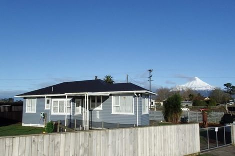 Photo of property in 4 Standish Street, Midhirst, Stratford, 4394