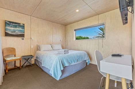 Photo of property in 77 Anglers Avenue, Warea, New Plymouth, 4381