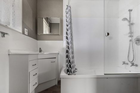 Photo of property in 28 Nikau Street, Springfield, Rotorua, 3015